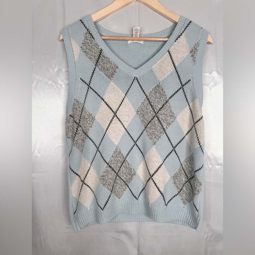 Full Tilt Light Blue Argyle V-Neck Sweater Vest